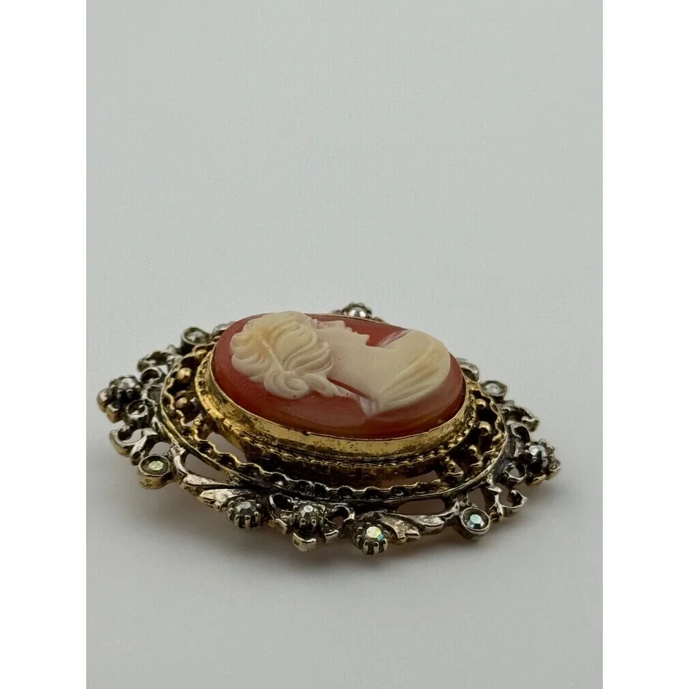 Vintage ART Arthur Pepper Resin Cameo‎ Rhinestone Victorian Revival Brooch Pin